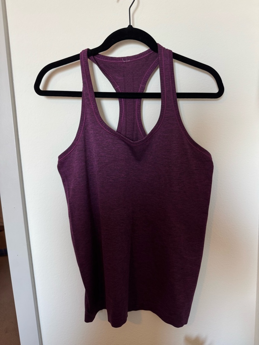 Lululemon Swiftly Tech Racerback Tank *orginal material*  (hip length)